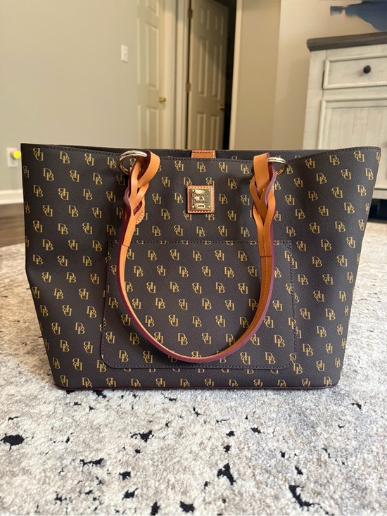 Dooney & Bourke Handbags - Dooney & Bourke Blakely Tammy Tote